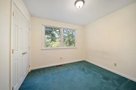 328 E Dunbarton Road Goffstown NH 03045