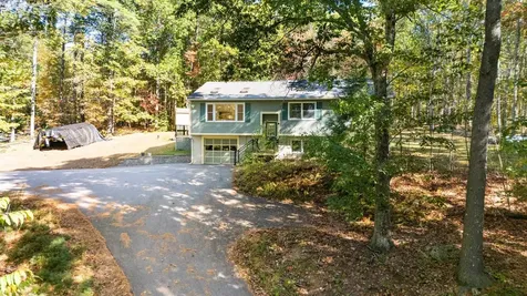 328 E Dunbarton Road Goffstown NH 03045