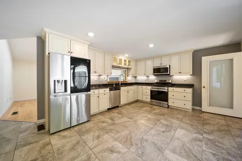 328 E Dunbarton Road Goffstown NH 03045