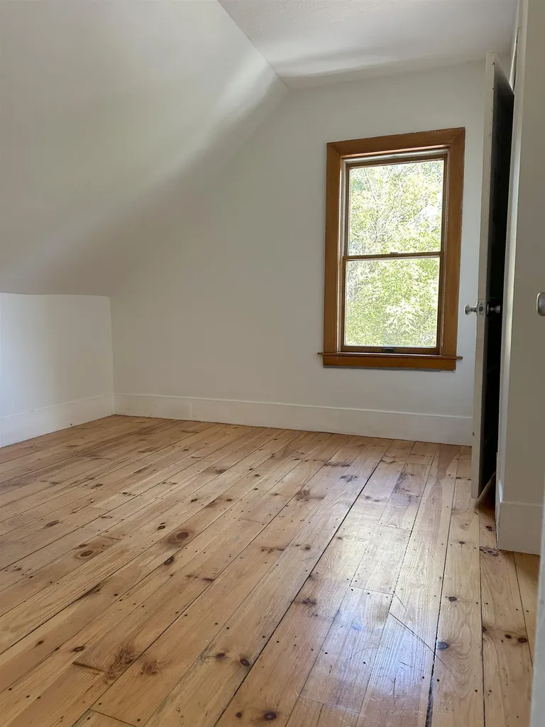 381 Thornton Street Manchester NH 03102