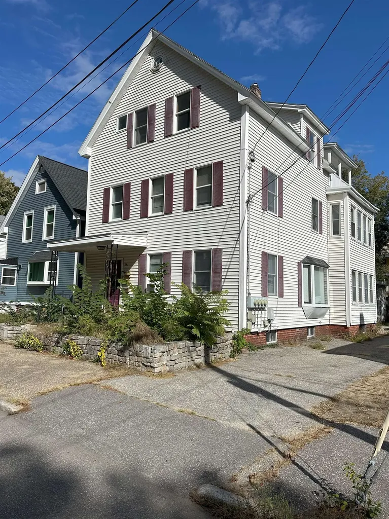 381 Thornton Street Manchester NH 03102