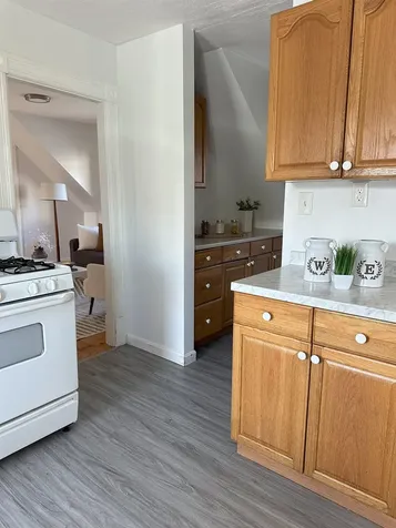 381 Thornton Street Manchester NH 03102