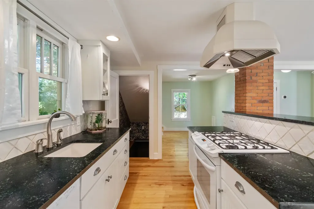 59 Wells Street Burlington VT 05401