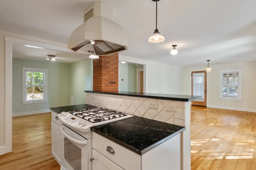 59 Wells Street Burlington VT 05401