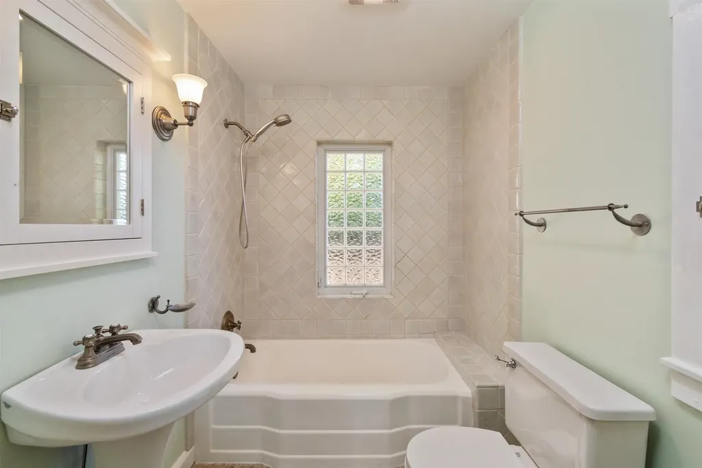 59 Wells Street Burlington VT 05401