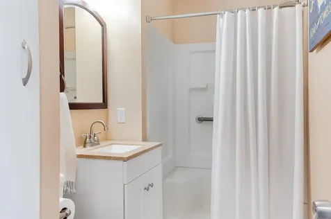 105 Portland Street Lancaster NH 03584