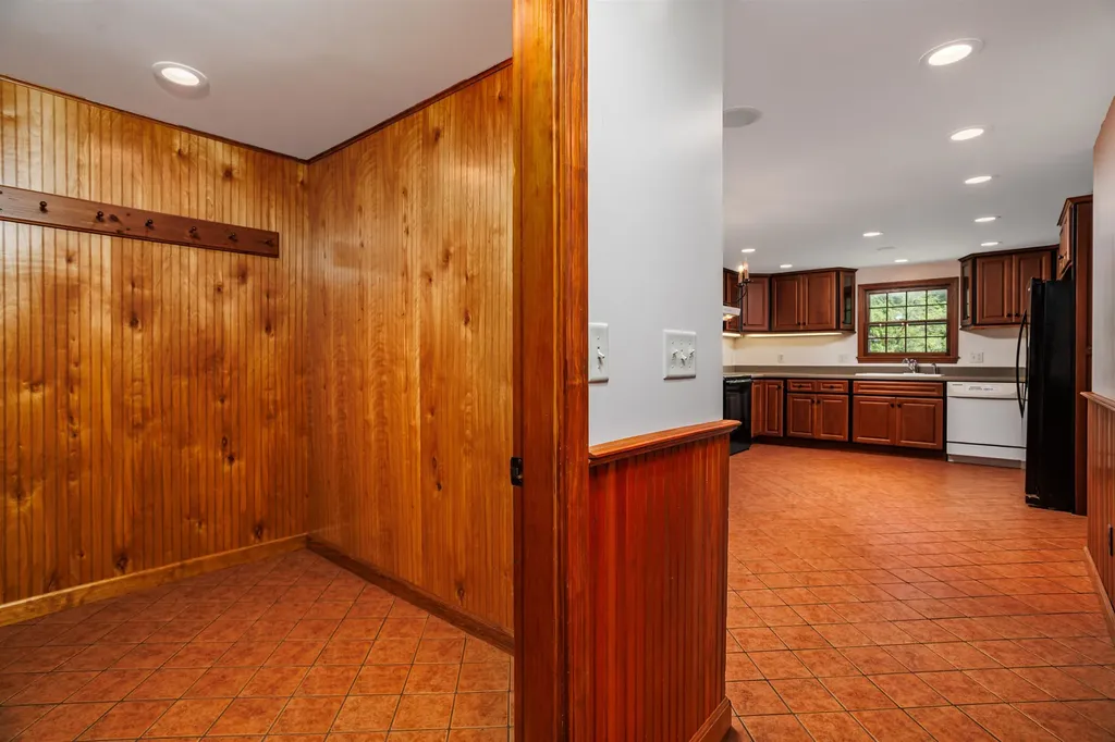 4448 Route 100 Wardsboro VT 05355