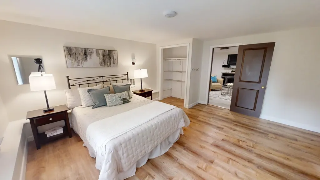 48 Pond Street Salem NH 03079