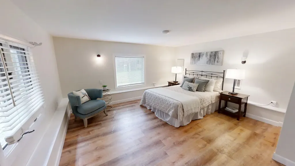 48 Pond Street Salem NH 03079