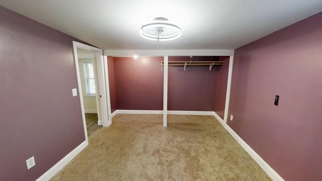 48 Pond Street Salem NH 03079