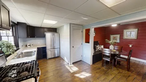 48 Pond Street Salem NH 03079