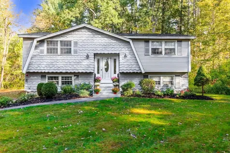 29 Rock Pond Road Windham NH 03087