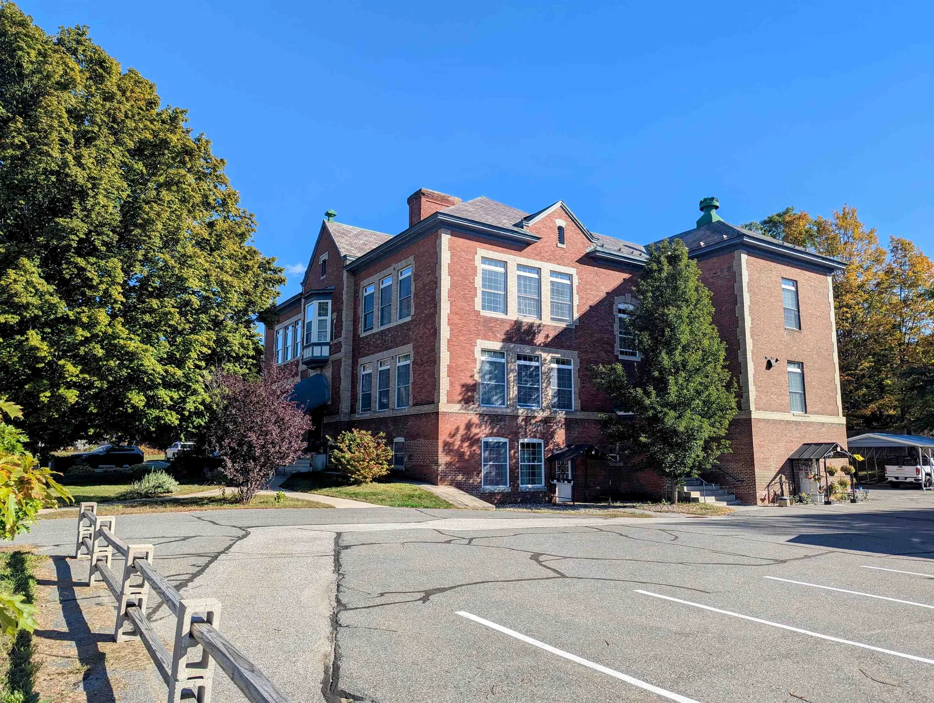 26 Myrtle Street Claremont NH 03743