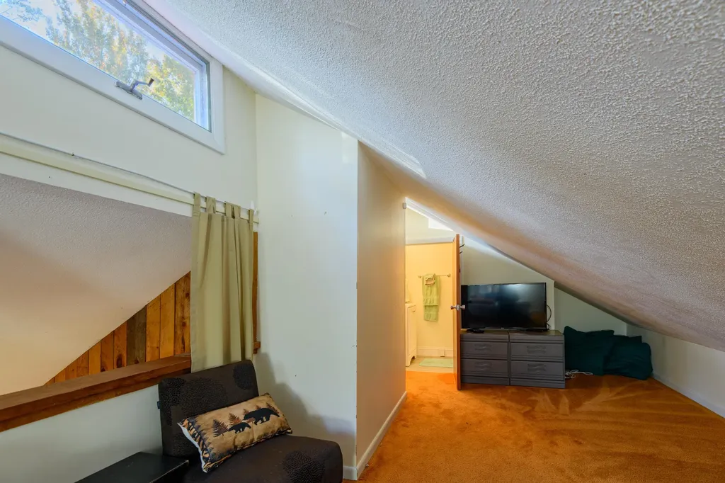 129 Hodgman Hill Road Campton NH 03223