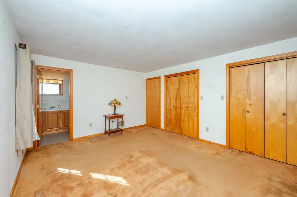 115 Winnicutt Road Stratham NH 03885