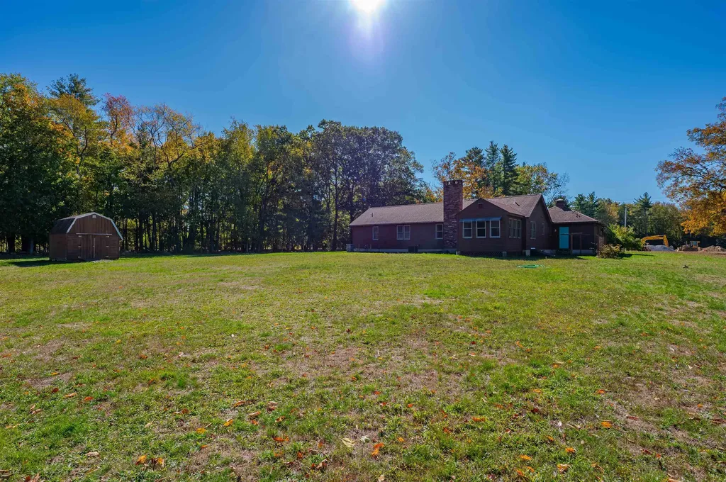 115 Winnicutt Road Stratham NH 03885