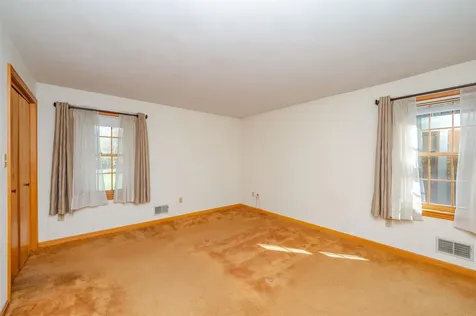 115 Winnicutt Road Stratham NH 03885