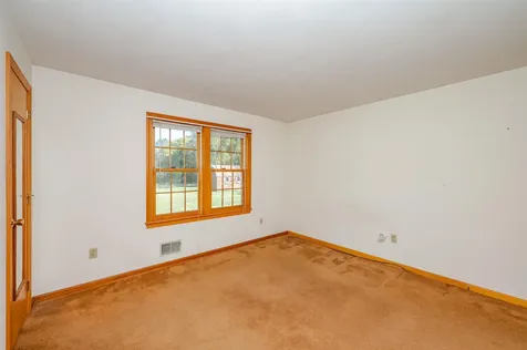 115 Winnicutt Road Stratham NH 03885