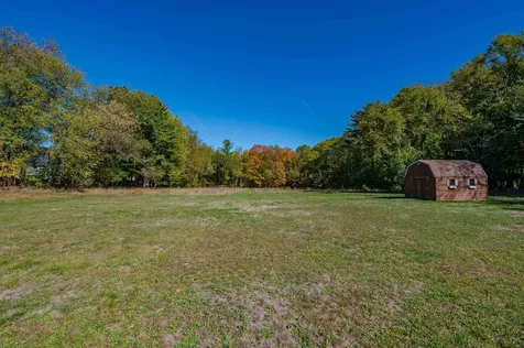 115 Winnicutt Road Stratham NH 03885
