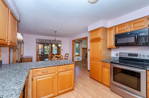 115 Winnicutt Road Stratham NH 03885