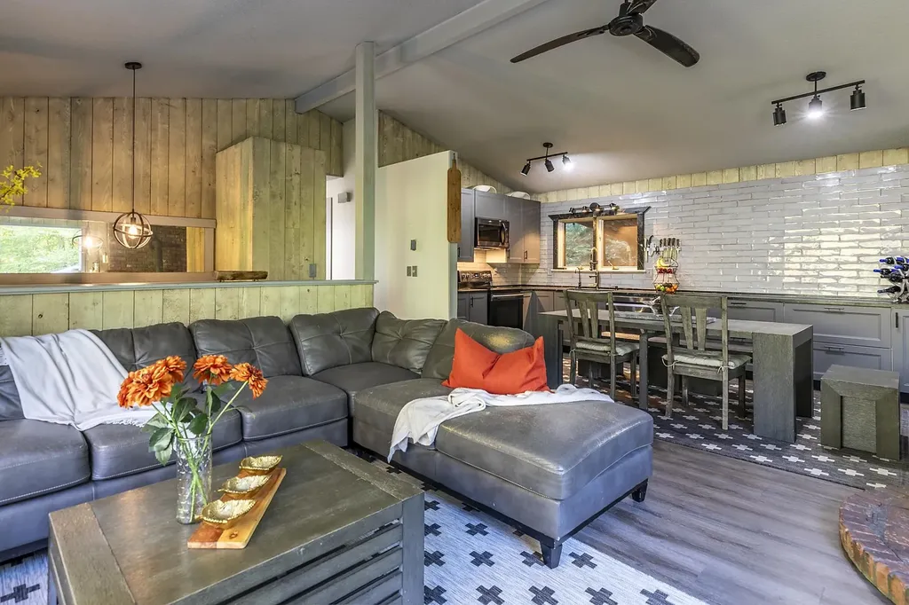 115 Nottingham Park Manchester VT 05255