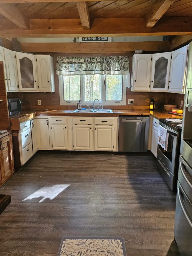 141 Hersey Lane Newmarket NH 03857