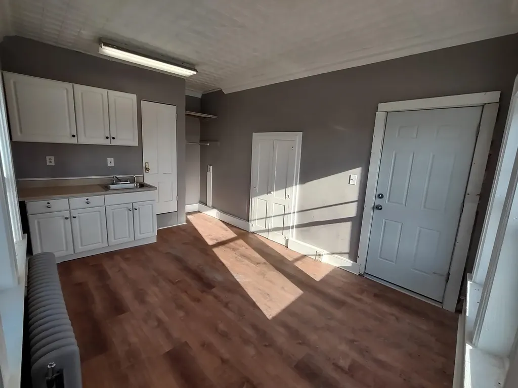 5 School Street Claremont NH 03743