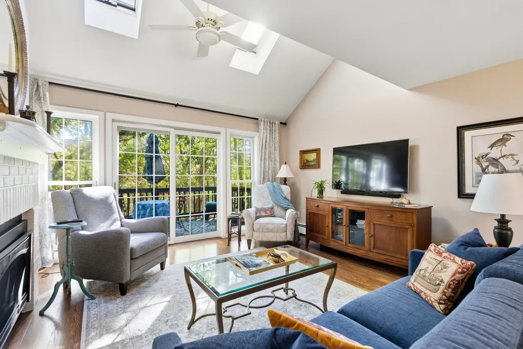 1465 Hooksett Road Hooksett NH 03106