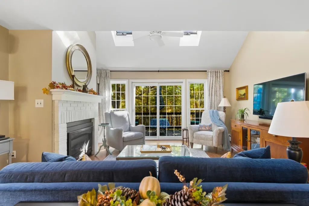 1465 Hooksett Road Hooksett NH 03106