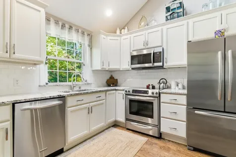 1465 Hooksett Road Hooksett NH 03106