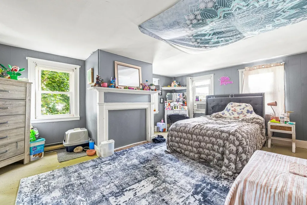 2 Chapel Street Newmarket NH 03857