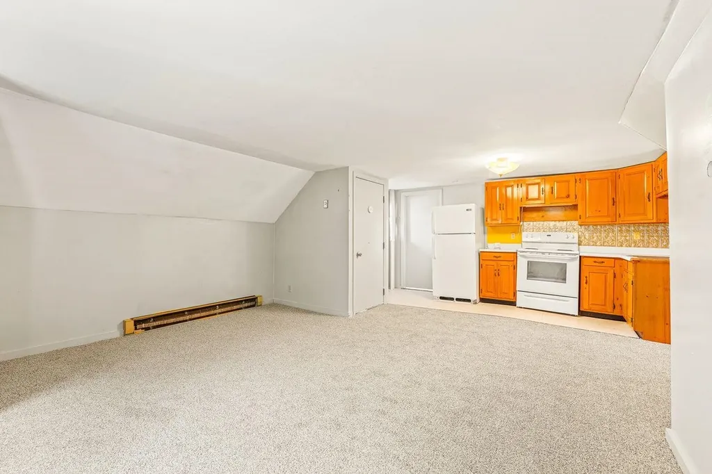 2 Chapel Street Newmarket NH 03857