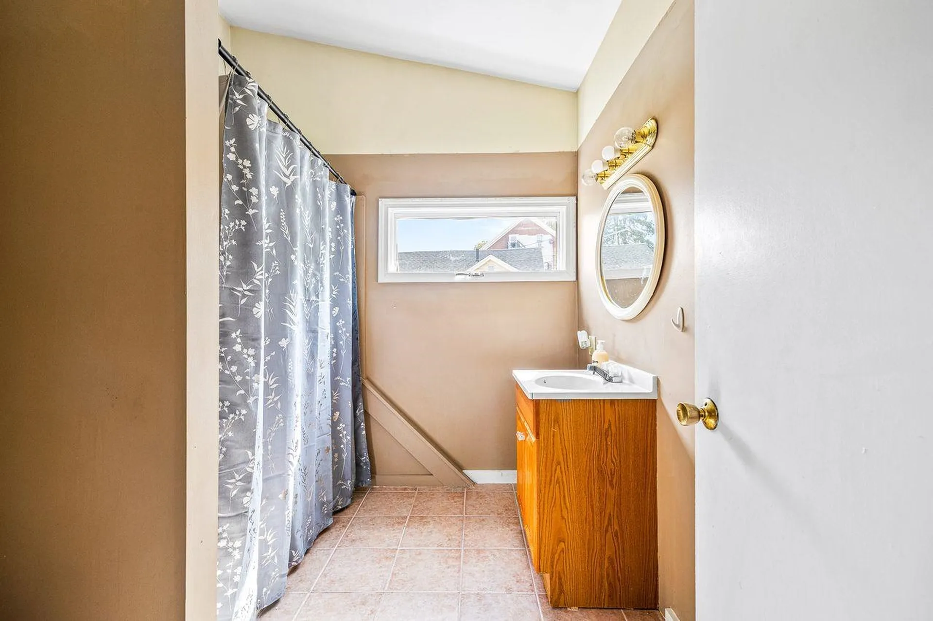 2 Chapel Street Newmarket NH 03857