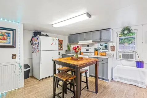 2 Chapel Street Newmarket NH 03857