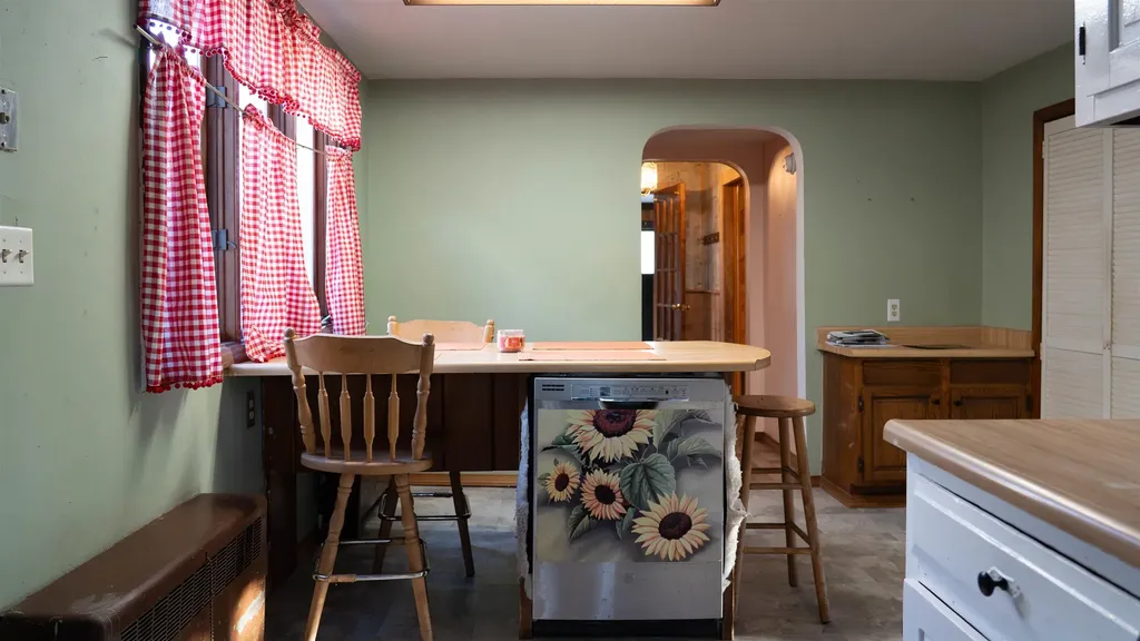 38 River Street Newport NH 03773