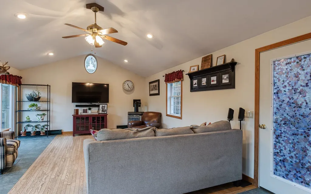 28 Wellington Road Rindge NH 03461