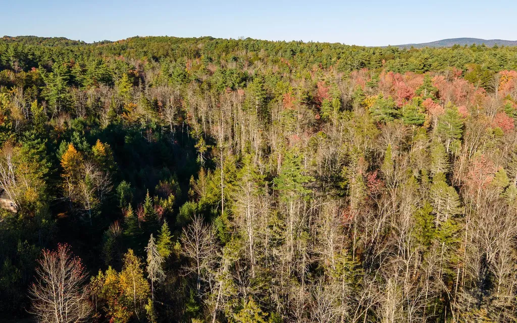 28 Wellington Road Rindge NH 03461