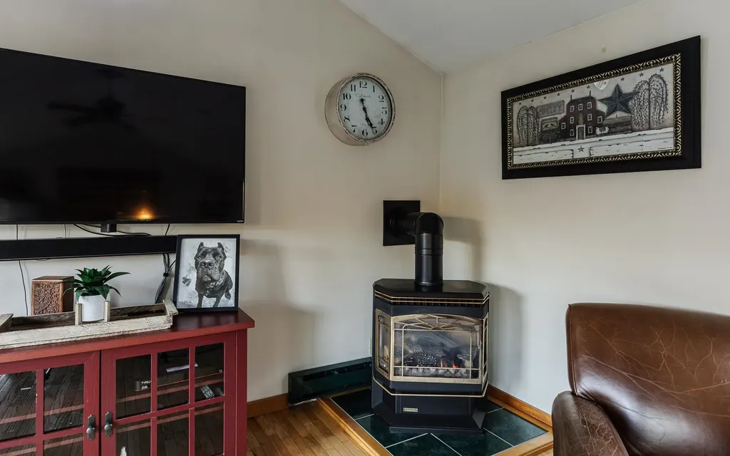 28 Wellington Road Rindge NH 03461