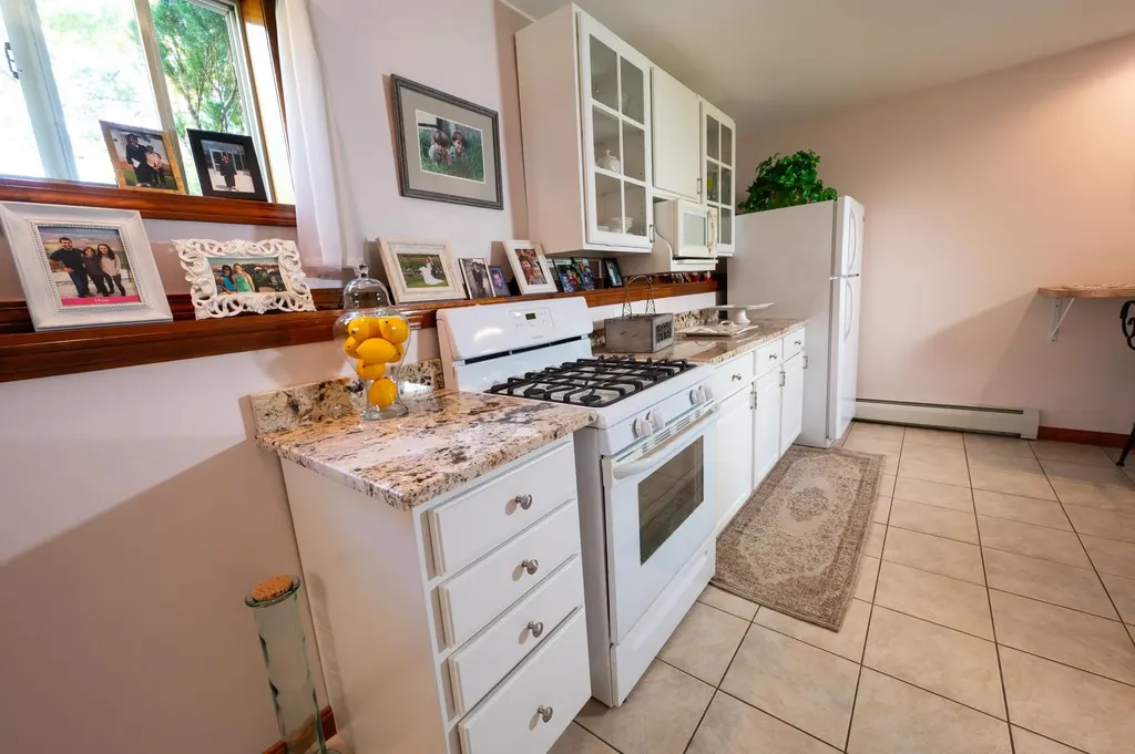 32 Old Trestle Road Marlborough NH 03455