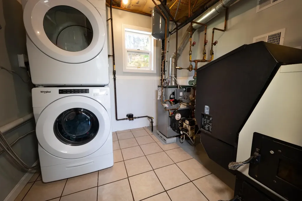 32 Old Trestle Road Marlborough NH 03455