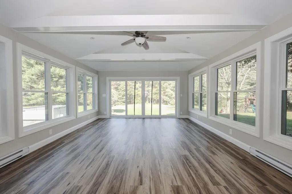 334 Broad Street Hollis NH 03049