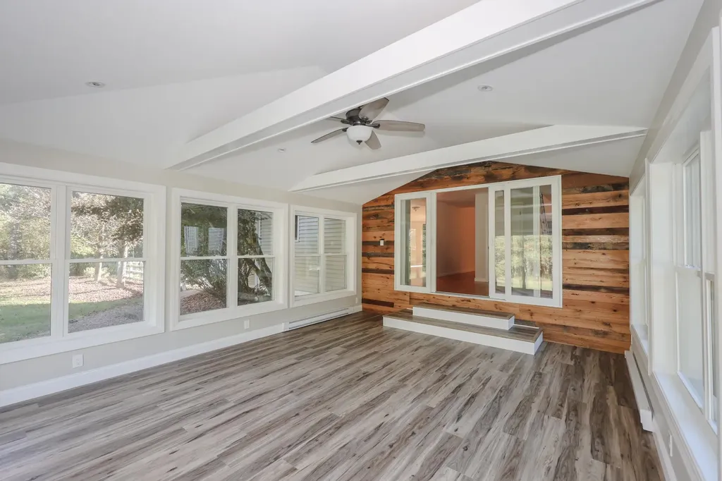 334 Broad Street Hollis NH 03049