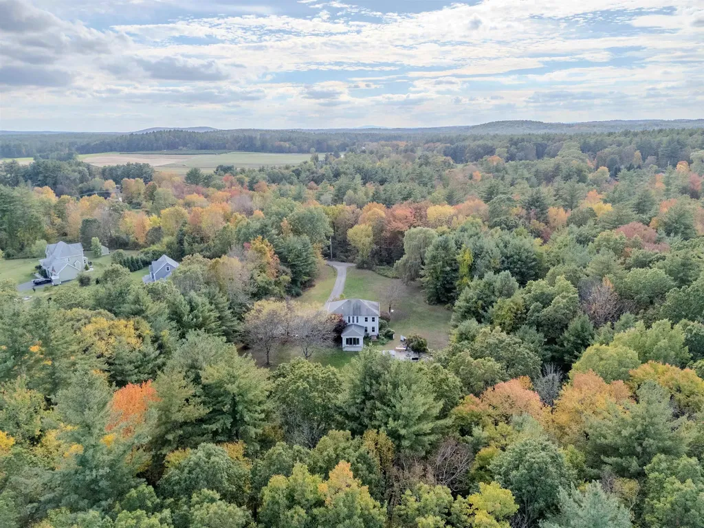 334 Broad Street Hollis NH 03049