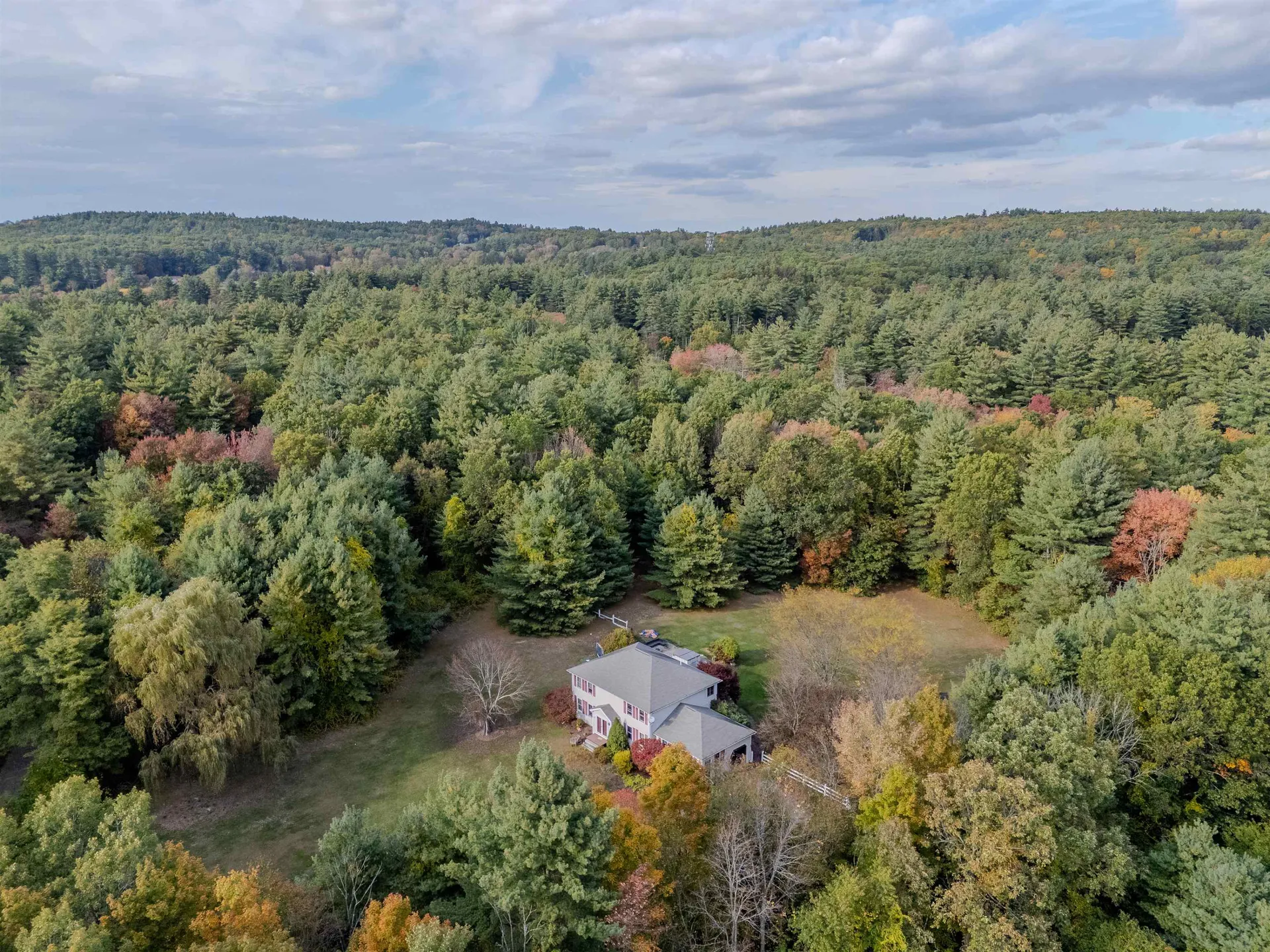 334 Broad Street Hollis NH 03049