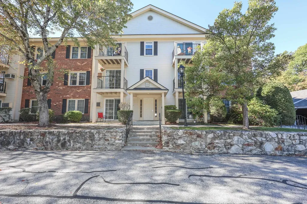 1 Northbrook Drive Manchester NH 03102