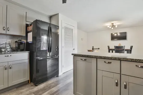 17 Herrick Street Nashua NH 03060