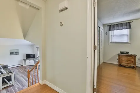 17 Herrick Street Nashua NH 03060