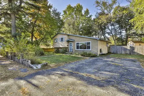 17 Herrick Street Nashua NH 03060