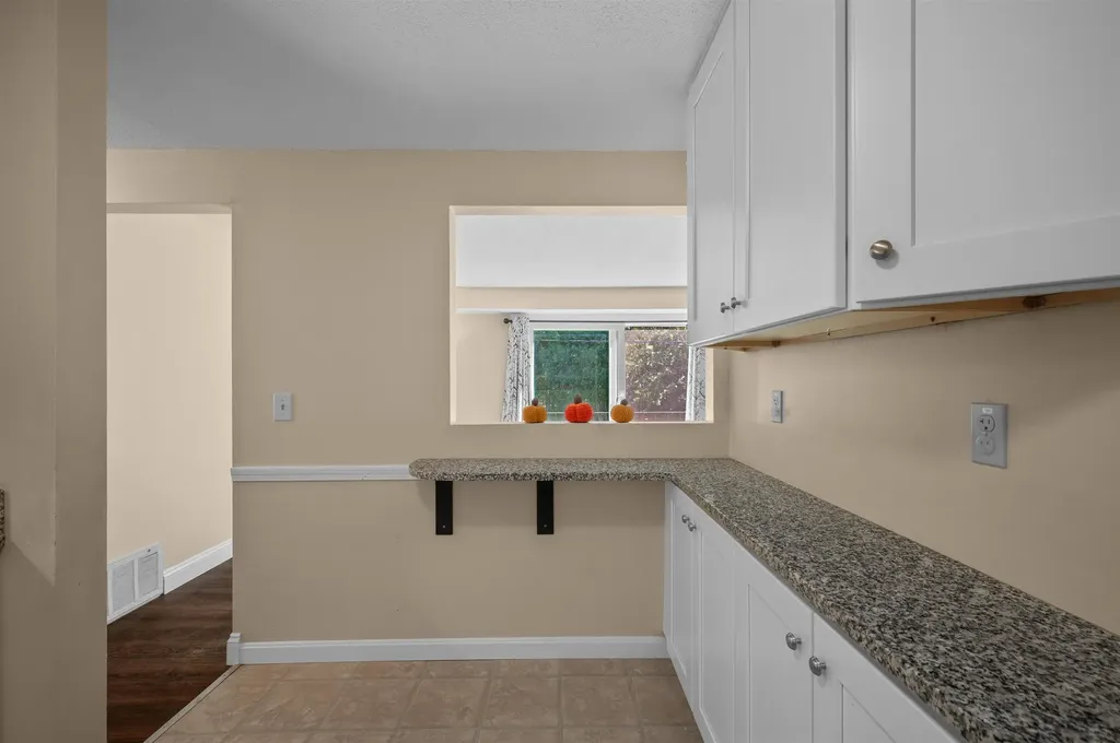 4 Brookside Drive Exeter NH 03833