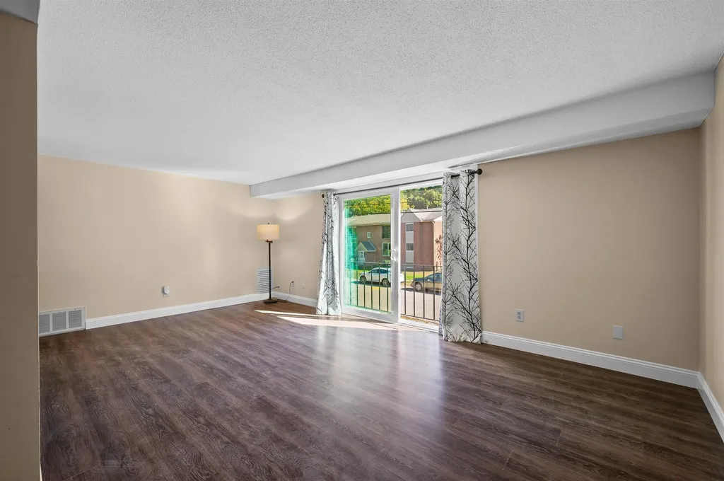 4 Brookside Drive Exeter NH 03833